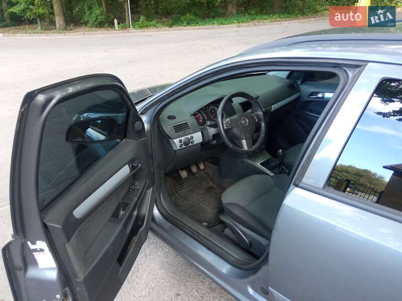 Универсал Opel Astra 2005 в Виннице
