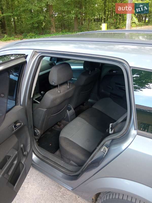 Универсал Opel Astra 2005 в Виннице