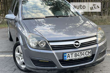 Универсал Opel Astra 2006 в Калуше