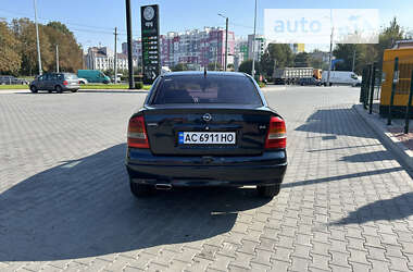 Седан Opel Astra 2001 в Луцке