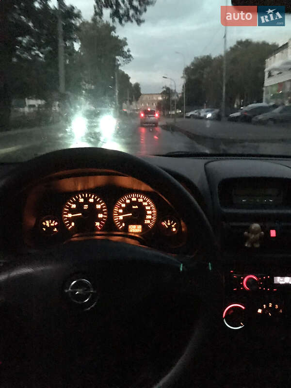 Седан Opel Astra 2008 в Нежине