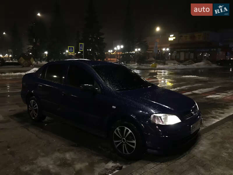 Седан Opel Astra 2008 в Нежине