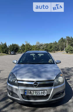 Універсал Opel Astra 2006 в Горішніх Плавнях