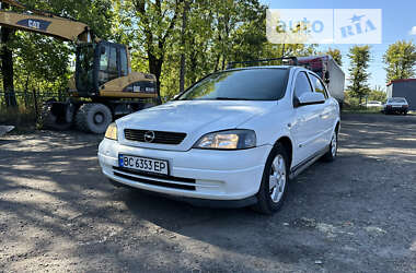 Седан Opel Astra 2003 в Червонограде