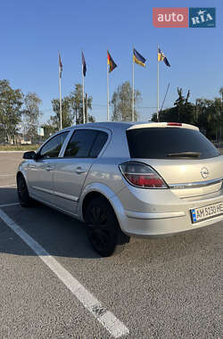 Хетчбек Opel Astra 2007 в Житомирі