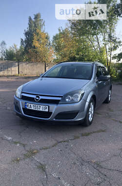 Универсал Opel Astra 2006 в Мене