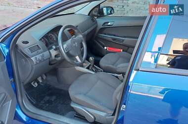 Универсал Opel Astra 2005 в 