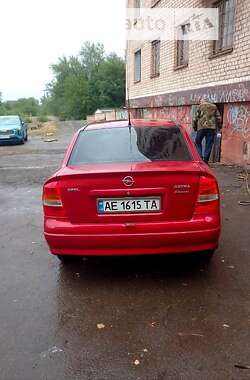 Седан Opel Astra 2006 в Кривому Розі