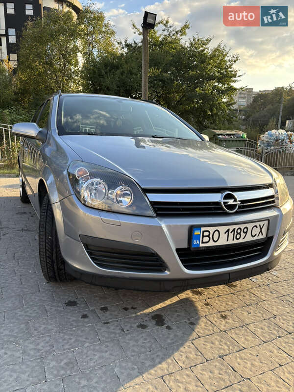 Универсал Opel Astra 2005 в Тернополе