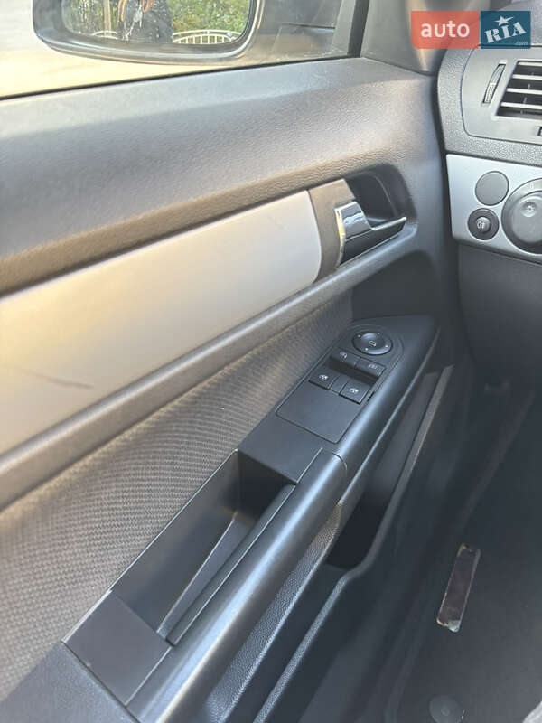 Универсал Opel Astra 2005 в Тернополе