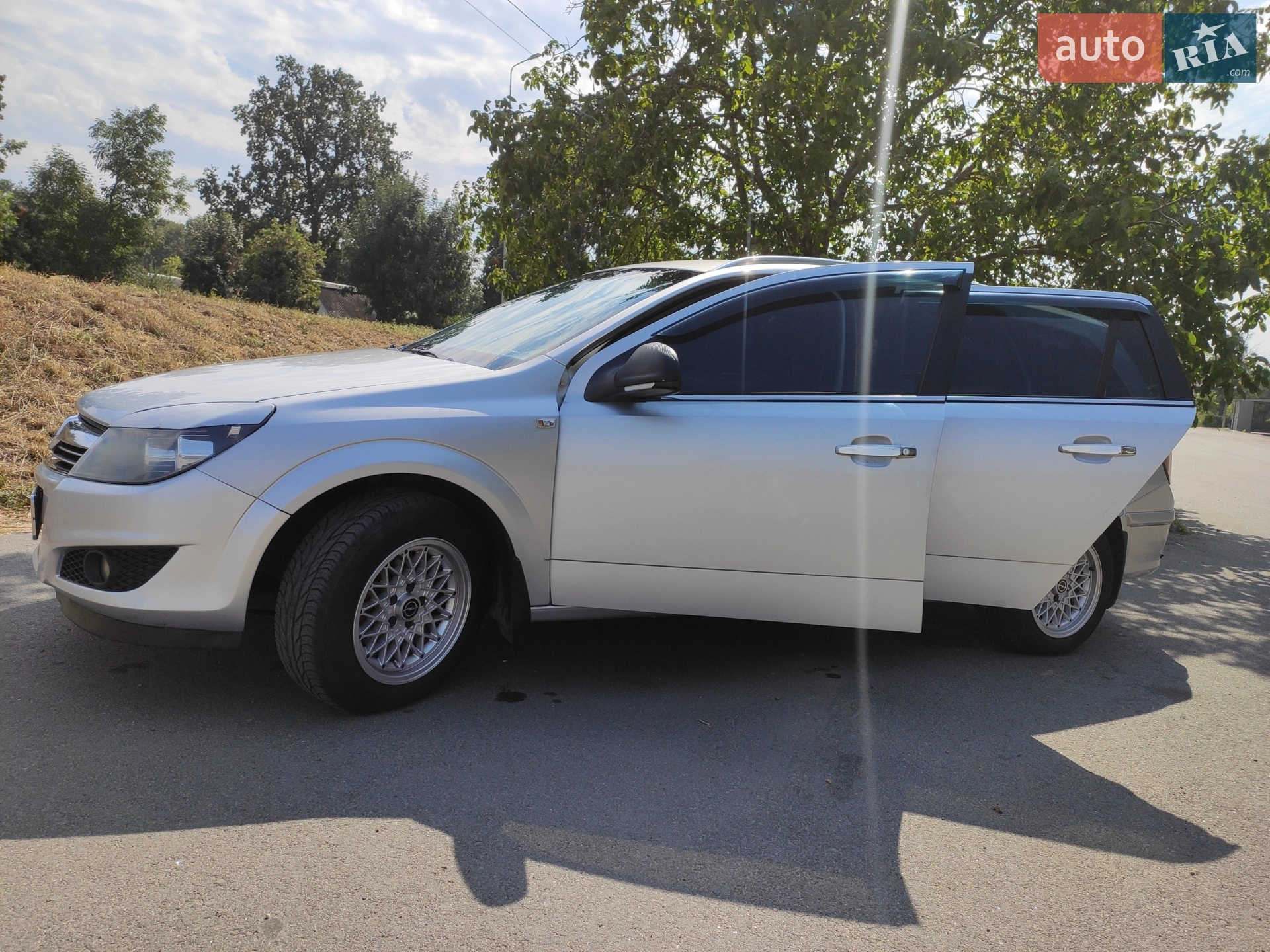 2011 Opel Astra - мініатюра 9