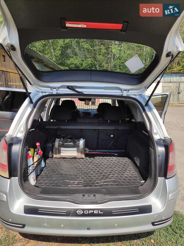 Универсал Opel Astra 2011 в Вапнярке