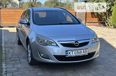 Универсал Opel Astra 2012 в Богородчанах