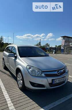 Универсал Opel Astra 2009 в Дрогобыче