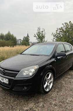 Хэтчбек Opel Astra 2005 в Львове