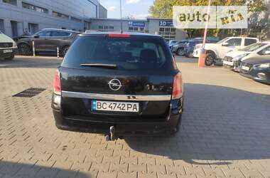 Универсал Opel Astra 2005 в Львове