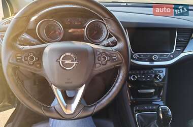 Универсал Opel Astra 2017 в Киеве