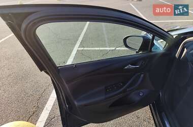 Универсал Opel Astra 2017 в 