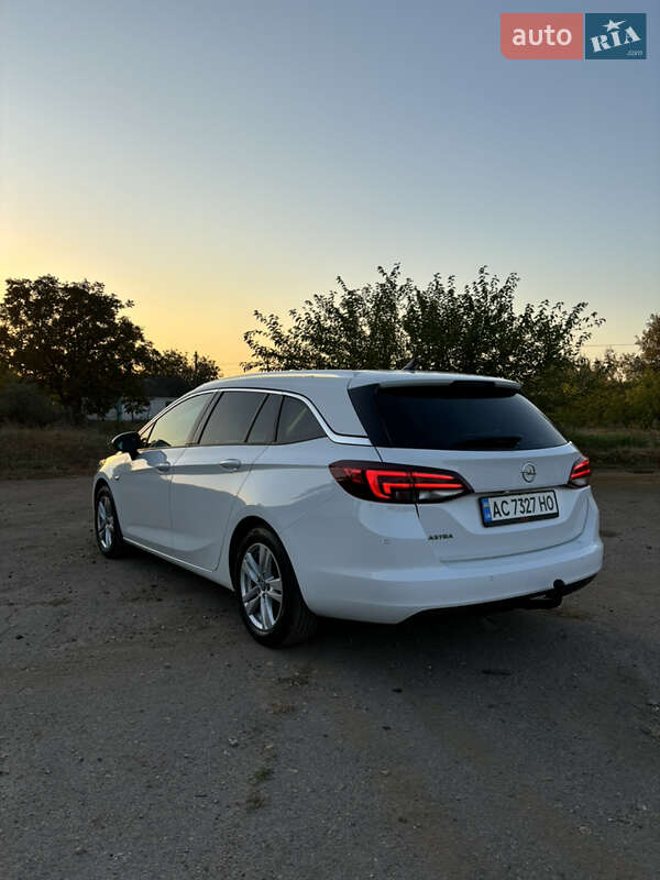 Універсал Opel Astra 2019 в Дніпрі
