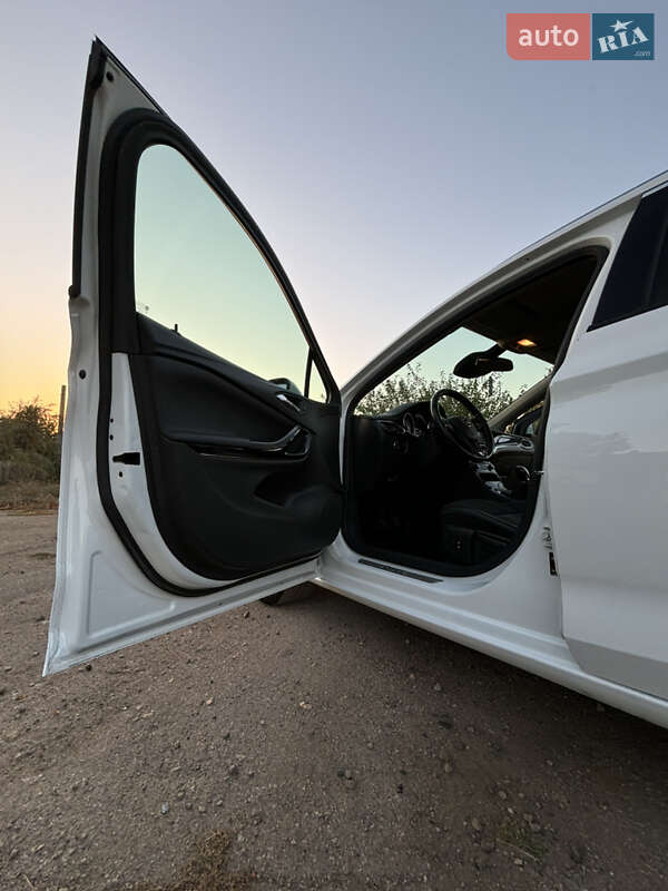Універсал Opel Astra 2019 в Дніпрі