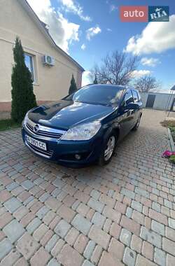 Универсал Opel Astra 2007 в 