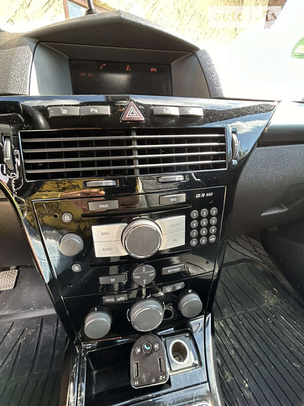 Универсал Opel Astra 2009 в Косове