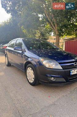 Хэтчбек Opel Astra 2005 в Ивано-Франковске