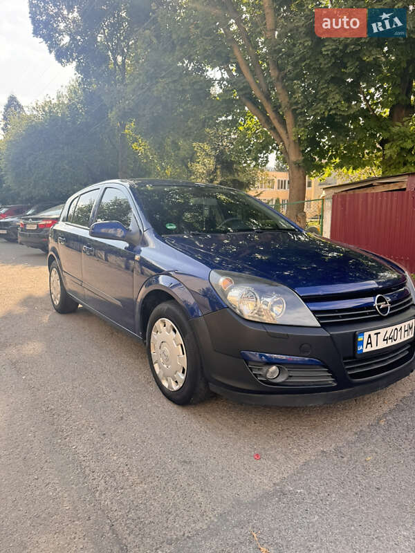 Хетчбек Opel Astra 2005 в Івано-Франківську