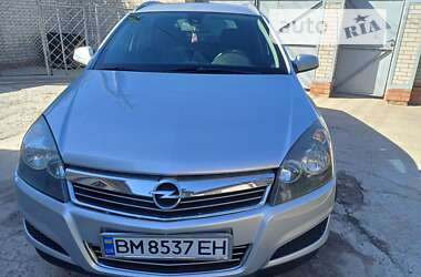 Універсал Opel Astra 2010 в Сумах