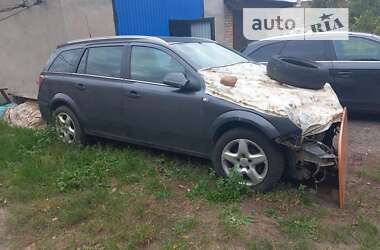 Универсал Opel Astra 2010 в Нововолынске