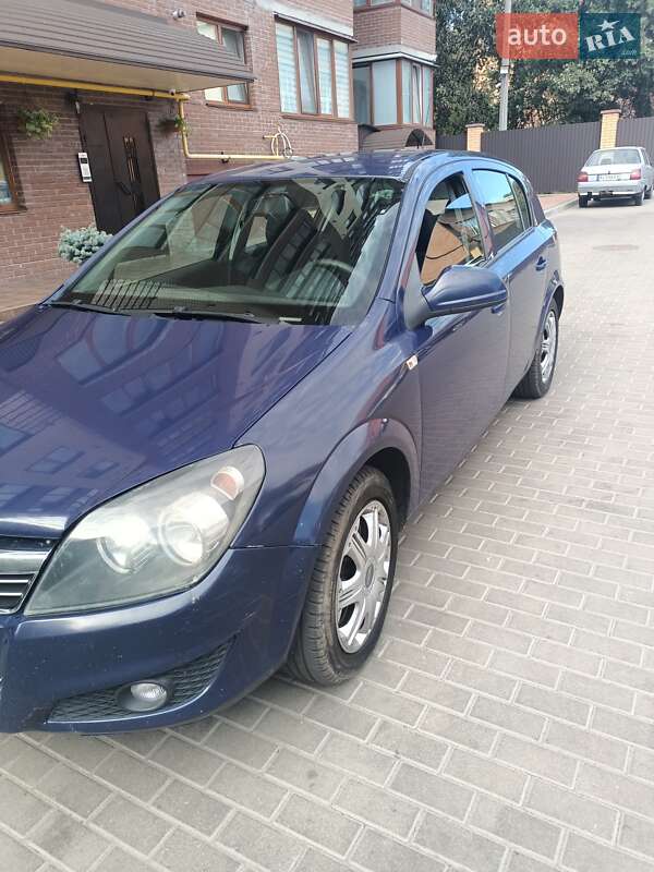 Хэтчбек Opel Astra 2012 в Белой Церкви