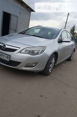 Універсал Opel Astra 2011 в Малій Висці