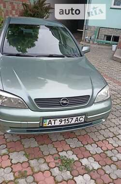 Седан Opel Astra 2006 в Івано-Франківську