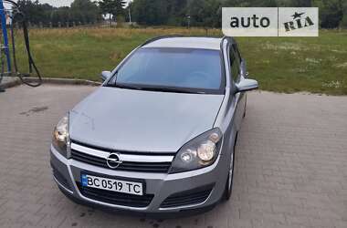 Універсал Opel Astra 2005 в Мостиській