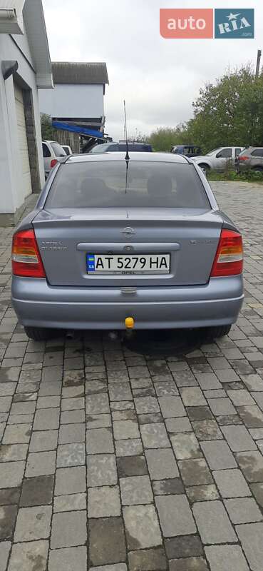 Седан Opel Astra 2007 в Ивано-Франковске