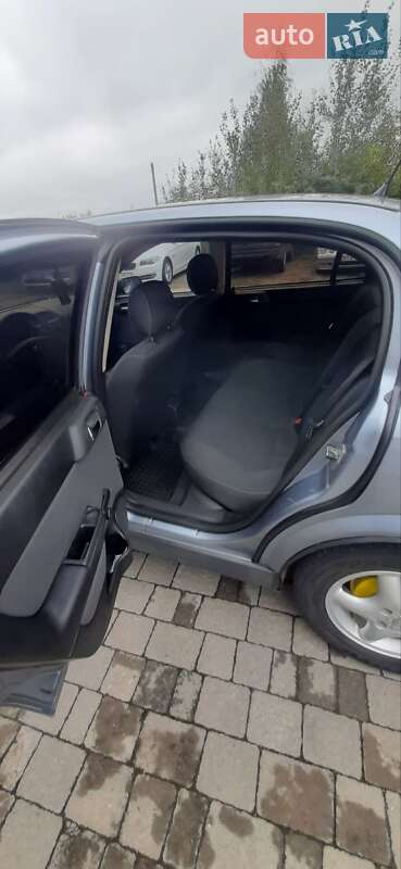 Седан Opel Astra 2007 в Ивано-Франковске