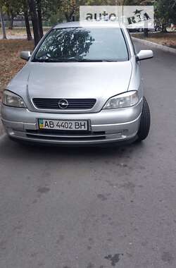 Седан Opel Astra 2002 в Киеве