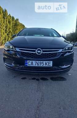 Универсал Opel Astra 2018 в Черкассах