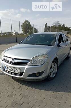 Седан Opel Astra 2008 в Первомайске