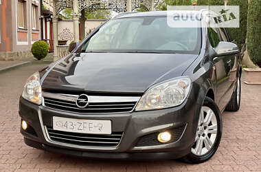 Універсал Opel Astra 2010 в Стрию