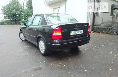 Седан Opel Astra 2007 в Радивилове