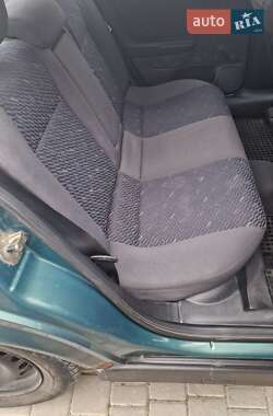 Хэтчбек Opel Astra 2001 в 