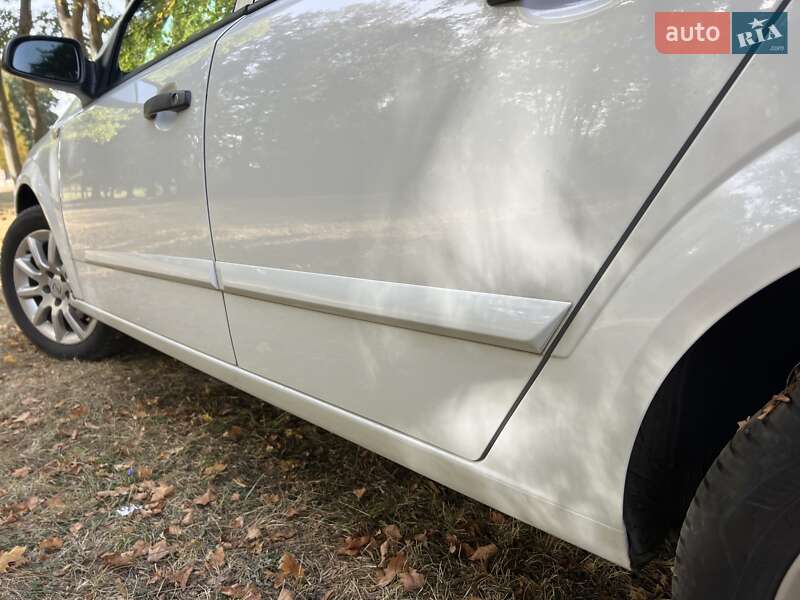 Универсал Opel Astra 2010 в Нежине фото 16 Универсал Opel Astra 2010 в Нежине