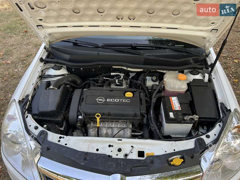 Универсал Opel Astra 2010 в Нежине фото 44 Универсал Opel Astra 2010 в Нежине