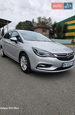 Универсал Opel Astra 2017 в Луцке