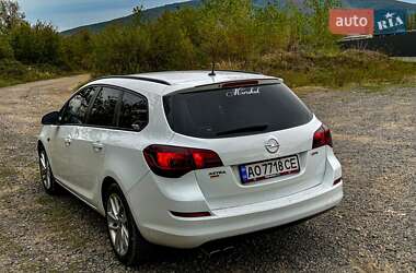 Універсал Opel Astra 2011 в 