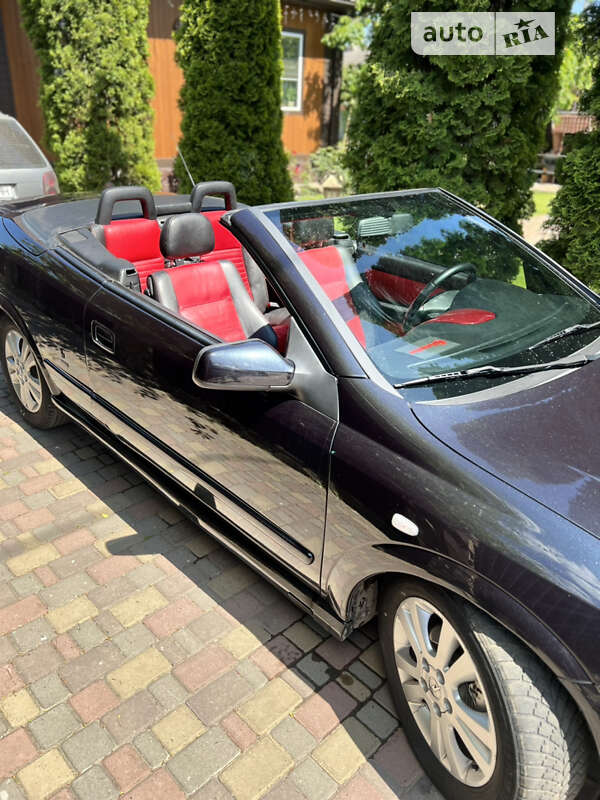 Кабриолет Opel Astra 2003 в Вараше