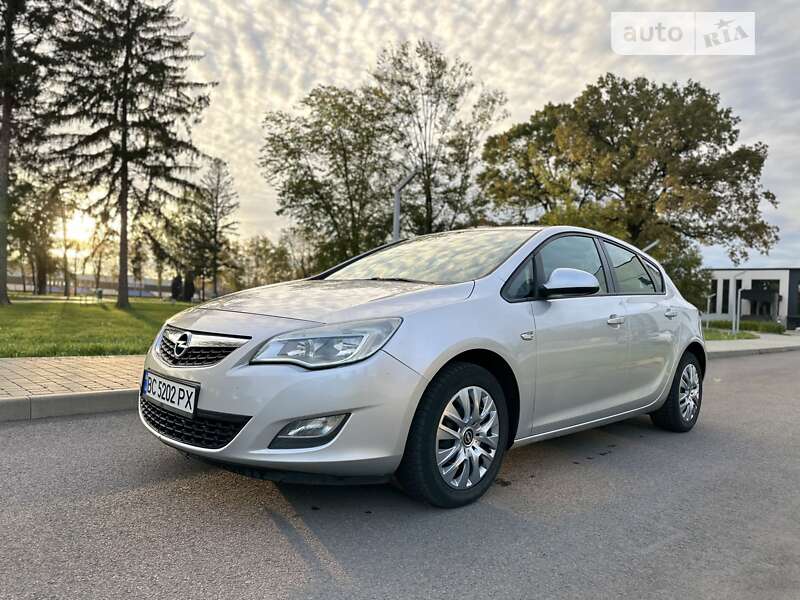 Хетчбек Opel Astra 2009 в Мукачевому