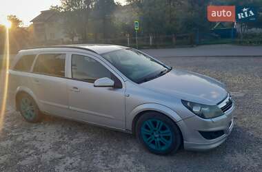 Универсал Opel Astra 2005 в Надворной