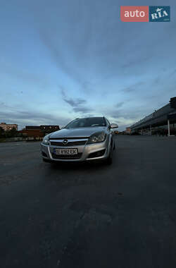 Универсал Opel Astra 2010 в 